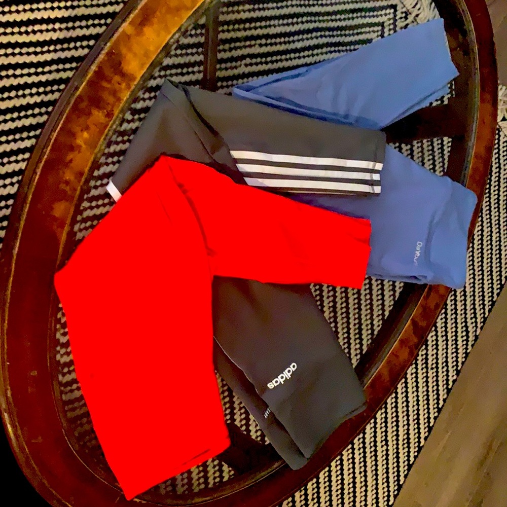 3 quality leggings! Red, Gray and Blue!